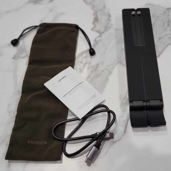 UGREEN 5-in-1 USB-C Laptop Adapter & Stand Docking Station HDMI/USB-A/SD/TF - Picture 8 of 10